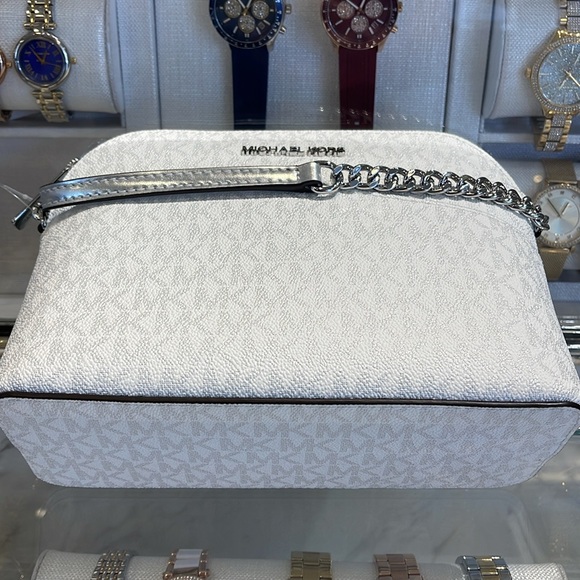 Michael Kors Jet Set Travel Medium Signature Logo Dome Crossbody Satchel Bag
NWT - Picture 7 of 16